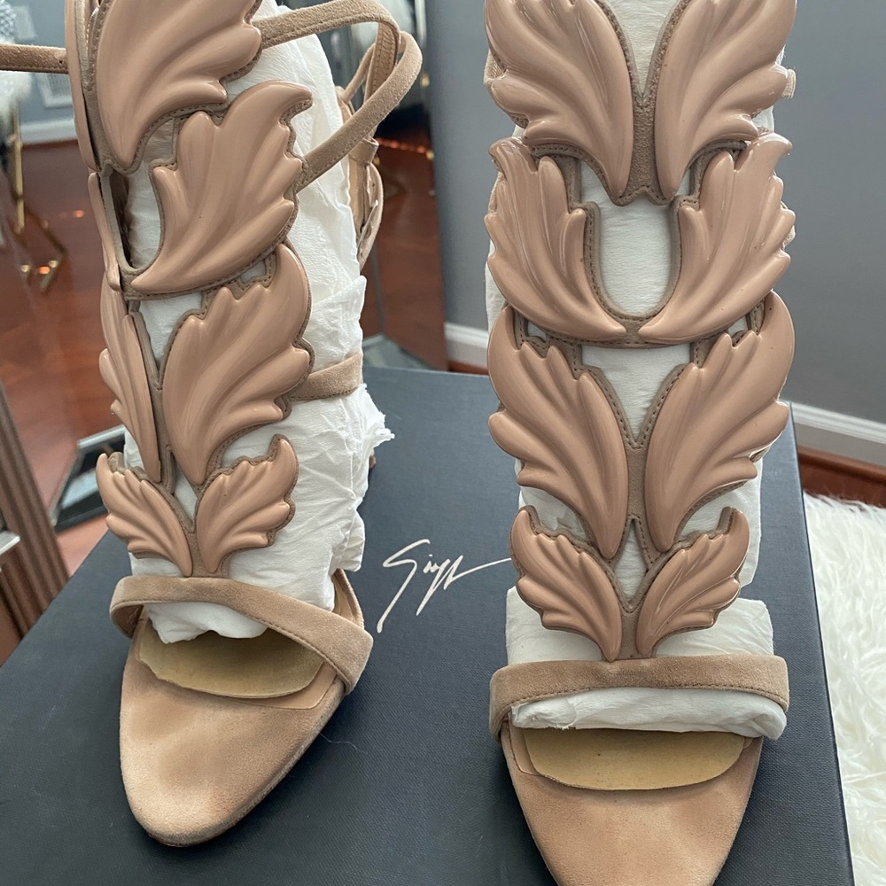 Giuseppe Cruel Summer Suede